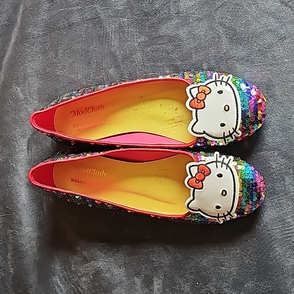 Modcloth Hello Kitty flats sz 9
